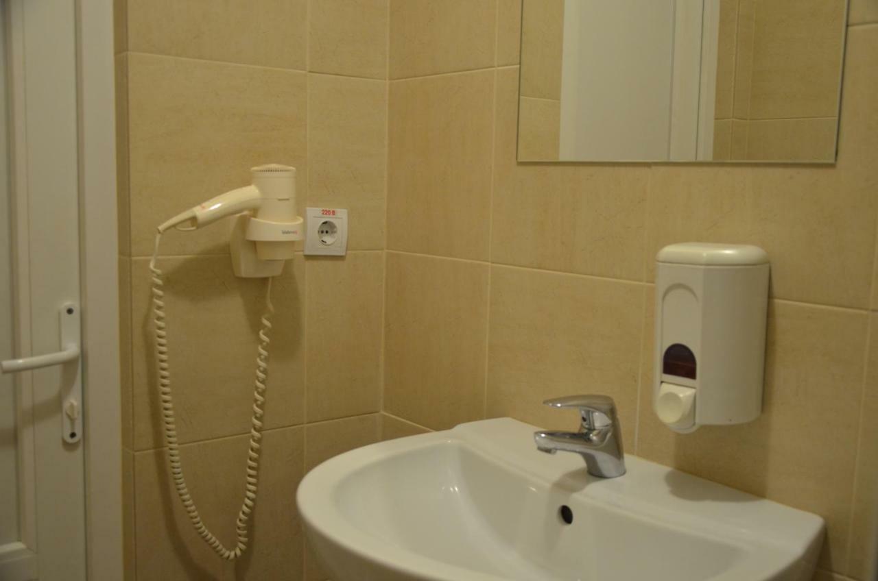 Hostel Vshokoladi Kijev Kültér fotó